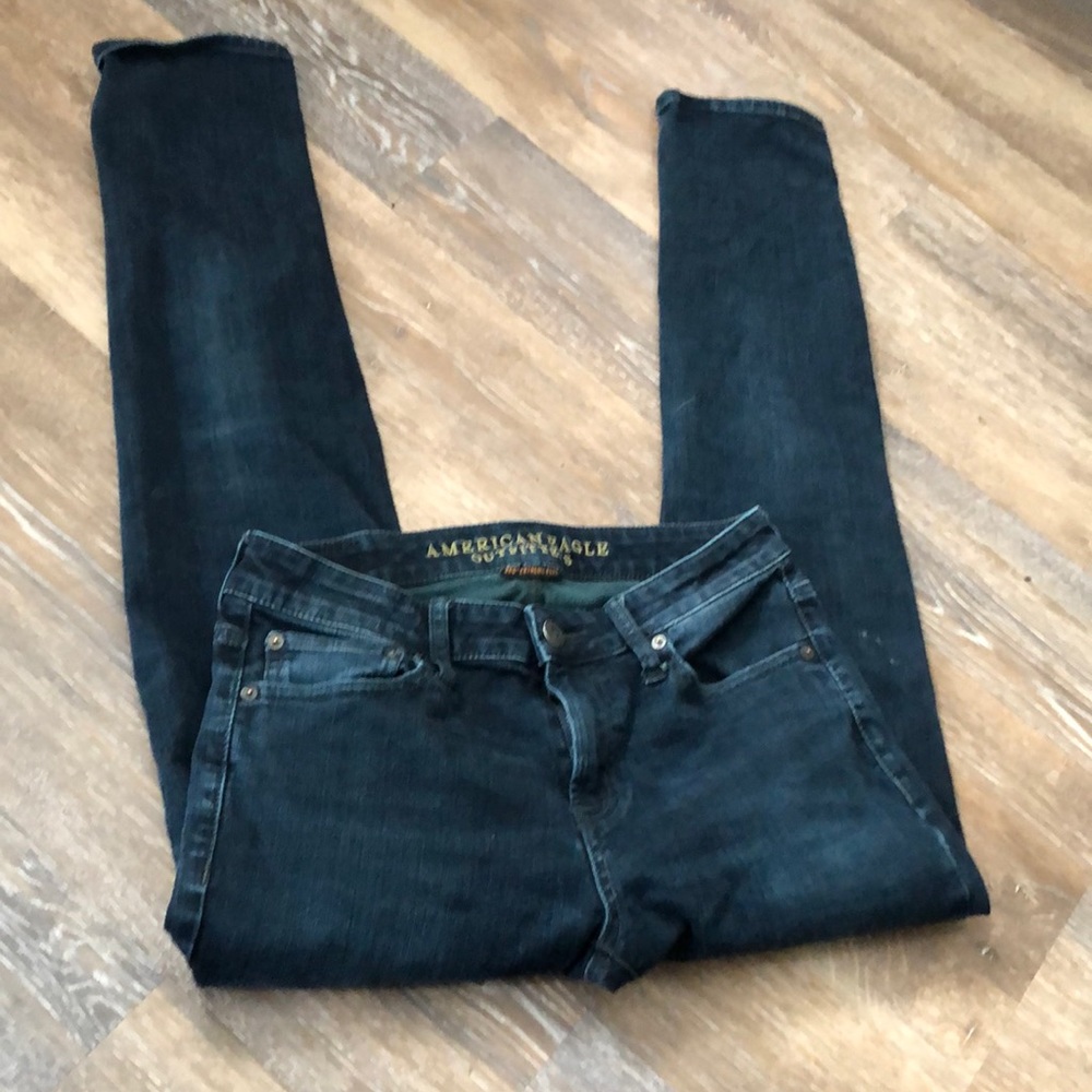 New dark blue jeans American Eagle 30 x 32